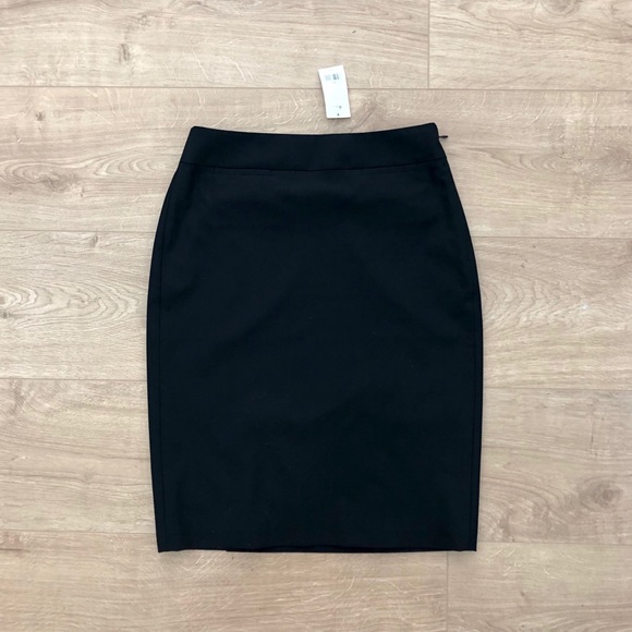 Banana Republic Dresses & Skirts - Banana Republic Pencil Skirt